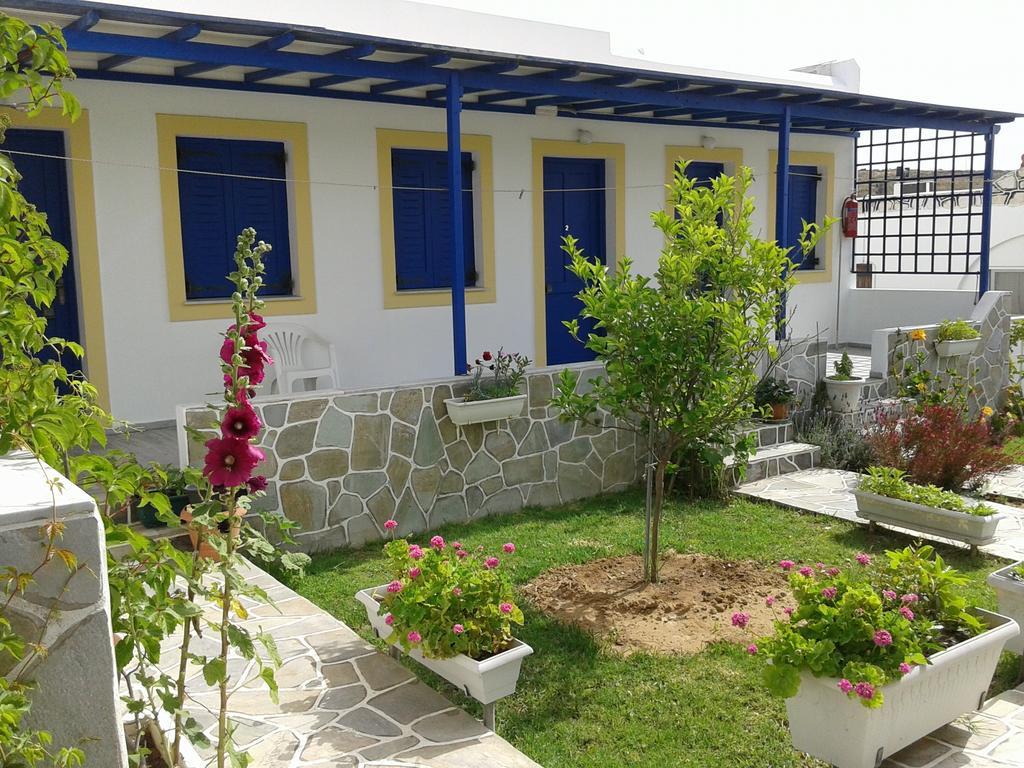 Prombona Petrino Spiti Studios Писо Ливади Стая снимка